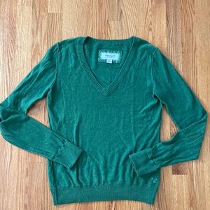 American Eagle V Neck Sweater